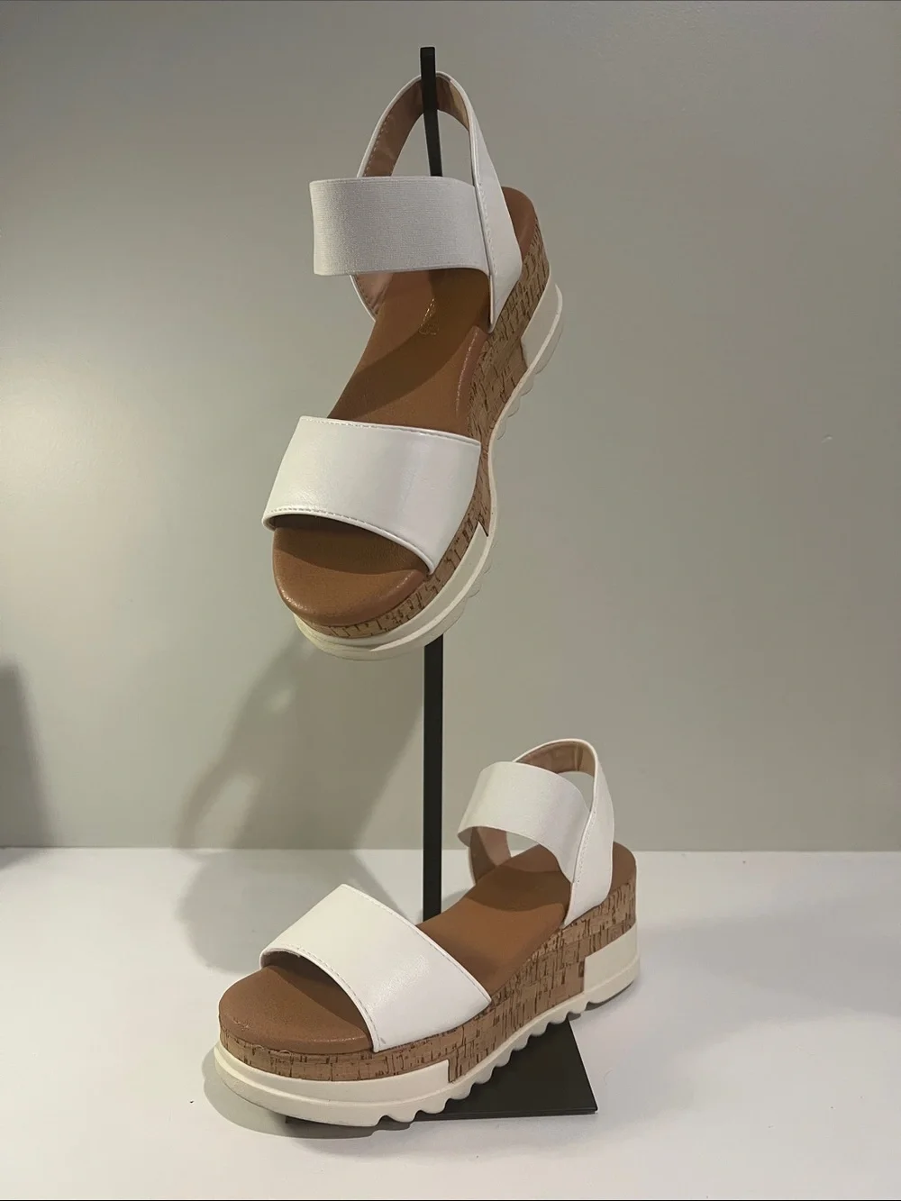 Dream Pairs White Cork Platform Sandals - Picture 1 of 7